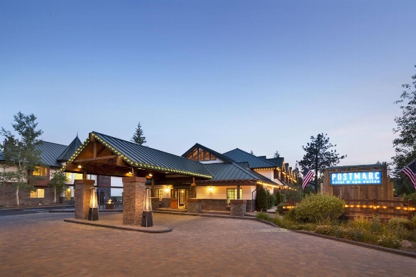 Postmarc Hotel and Spa Suites image 1
